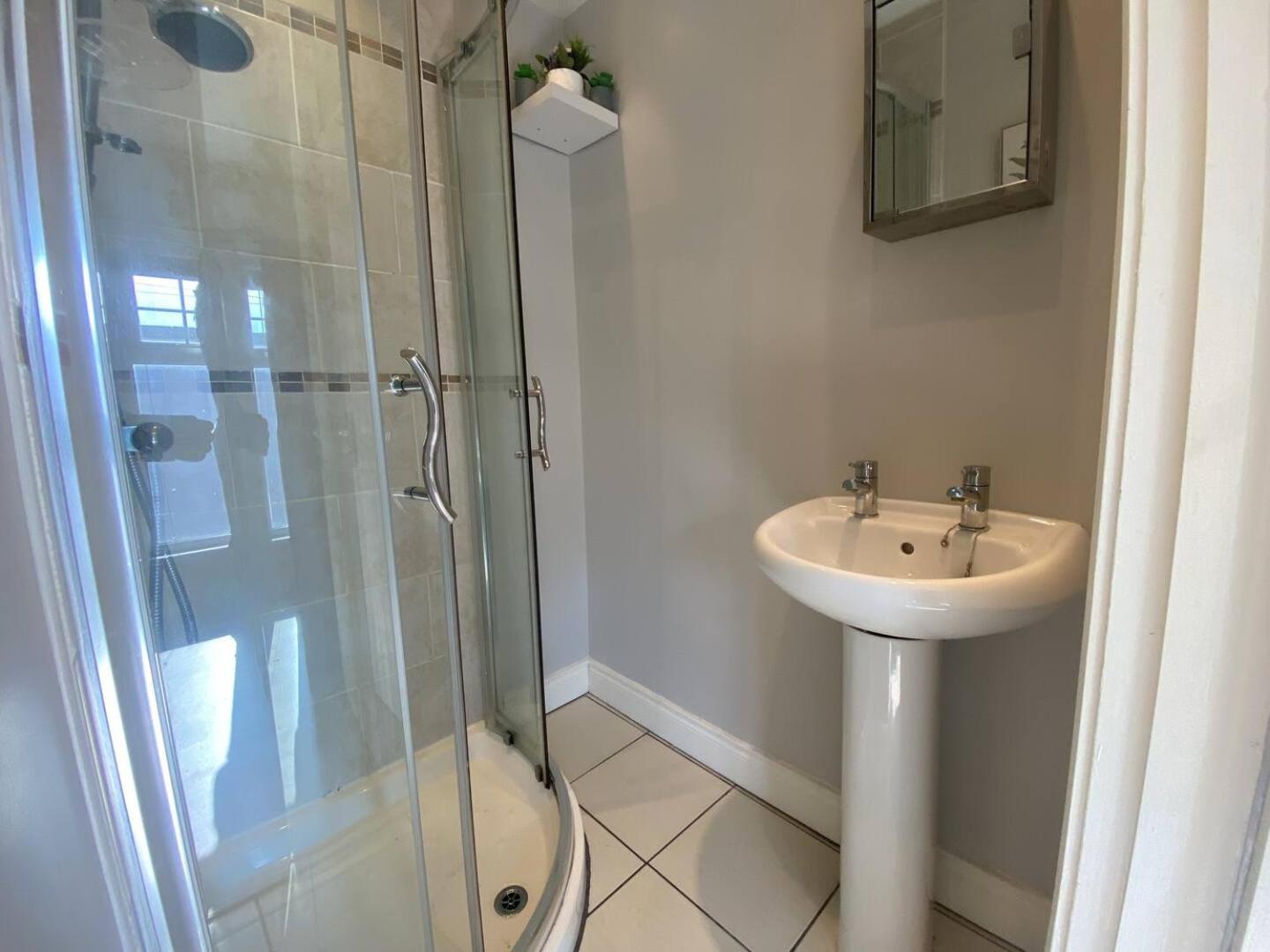 2Br Cozy Duplex Villa Belfast Buitenkant foto