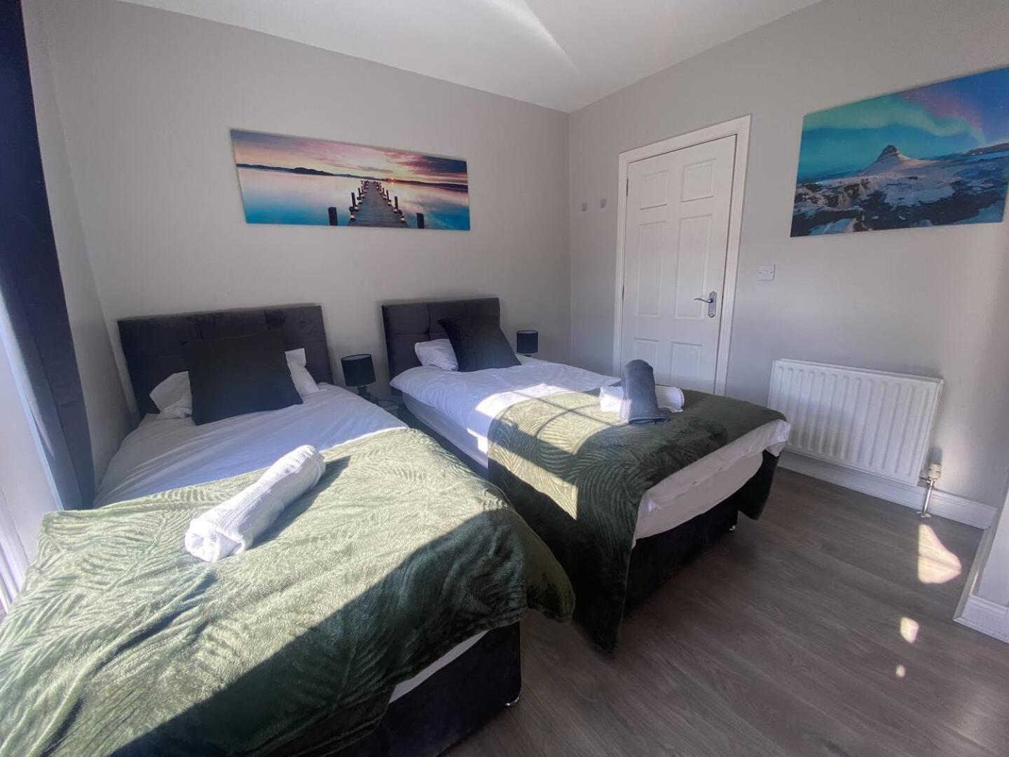 2Br Cozy Duplex Villa Belfast Buitenkant foto