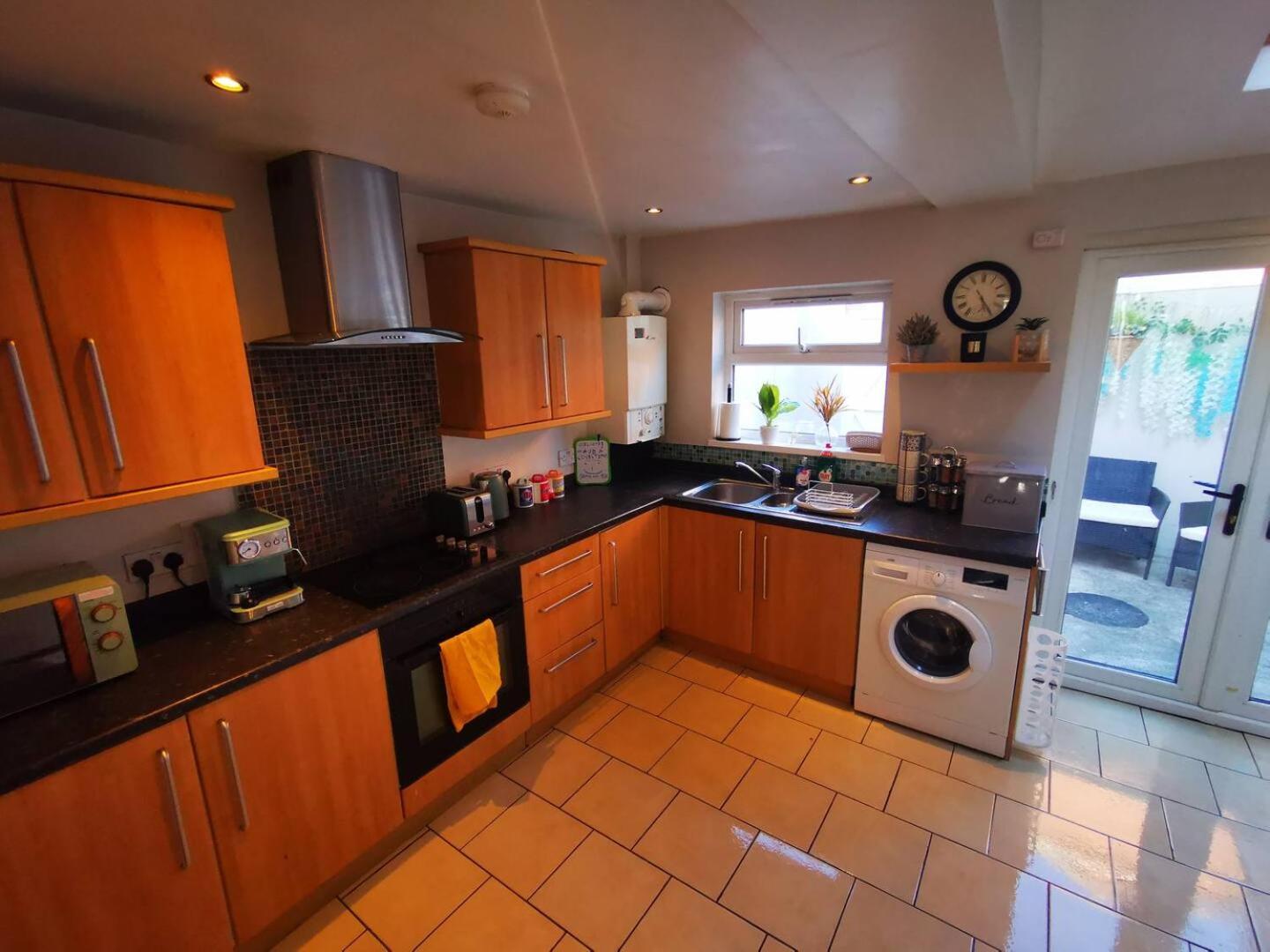 2Br Cozy Duplex Villa Belfast Buitenkant foto
